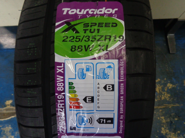 2021年春 新品特価輸入タイヤ☆19,20年製 Tourador(トゥラド) X SPEED